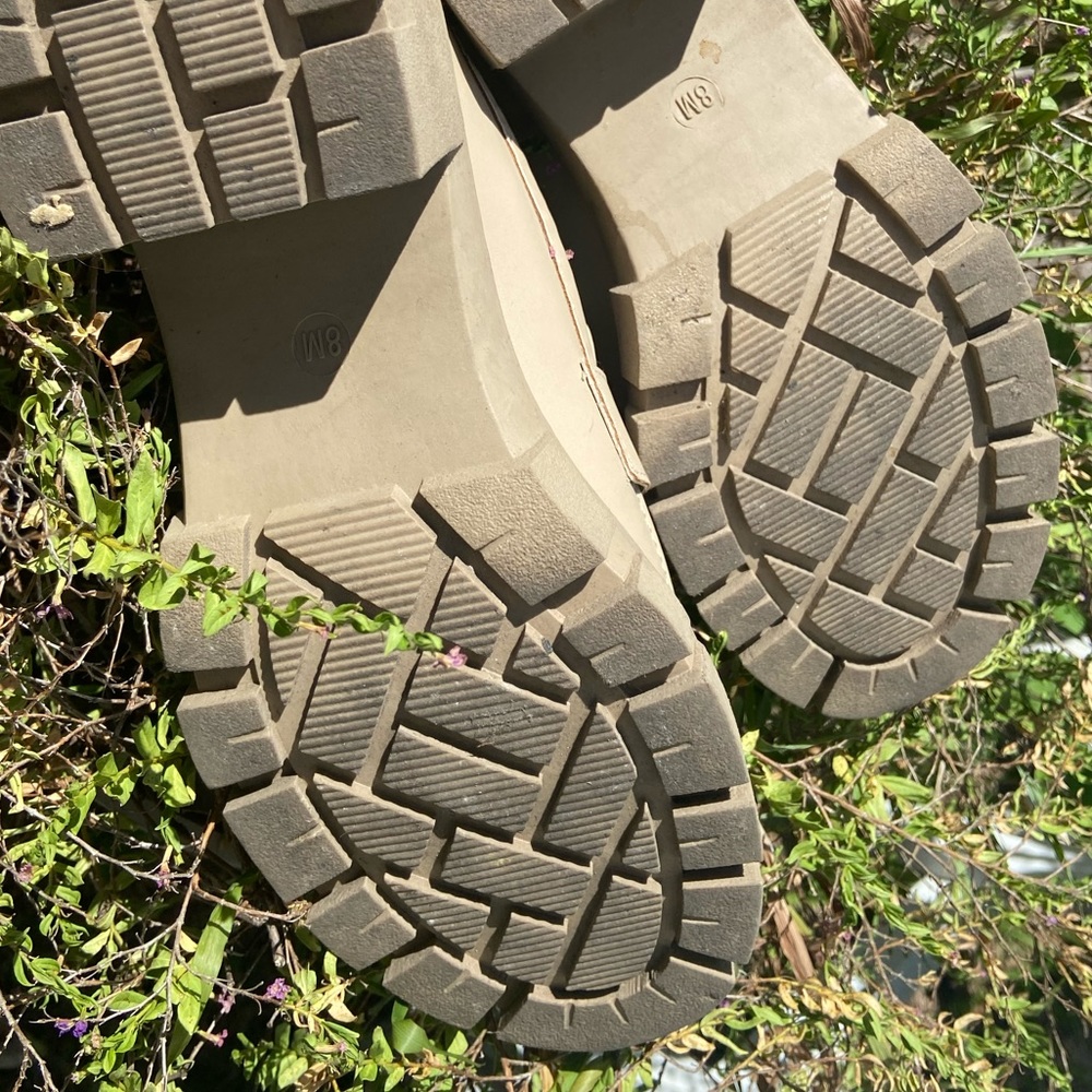CREAM TAN PLATFORMED LOAFERS - Picture 10 of 12